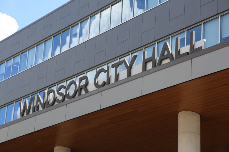 A photo of the exterior of Windsor city hall